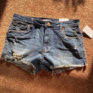Jean shorts destroyed